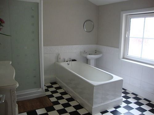 Alpine Guest House Middlesbrough Buitenkant foto